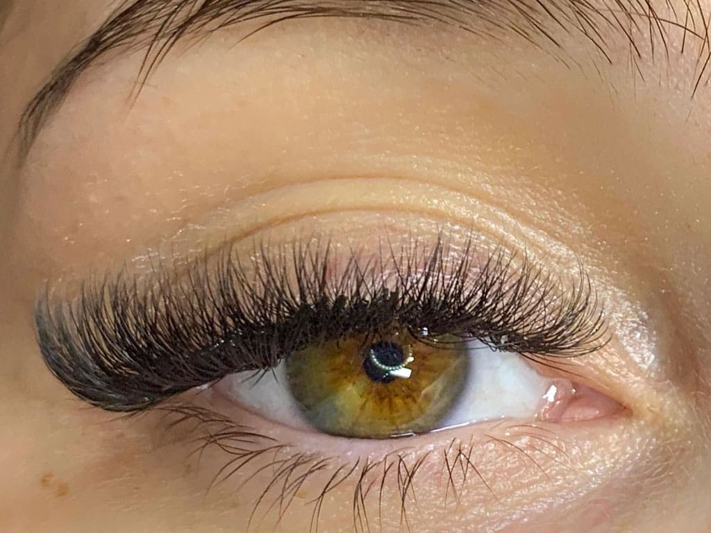 Recommended eyelash extensions Gold Coast