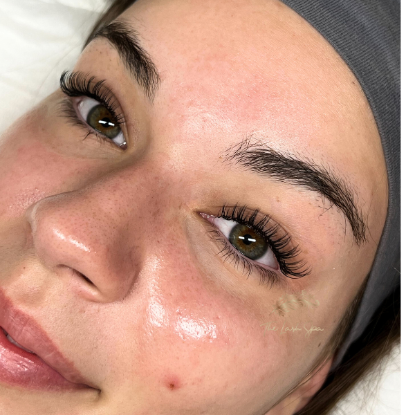 Light lashes Gold Coast light-lashes-gold-coast