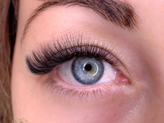 Best lash salon around Miami
