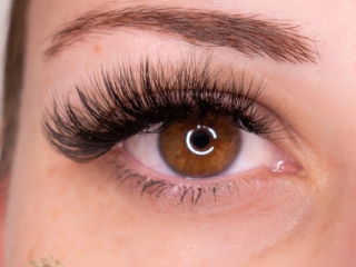 Gold Coast hybrid lashes