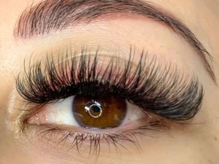 Eyelash Extensions salon