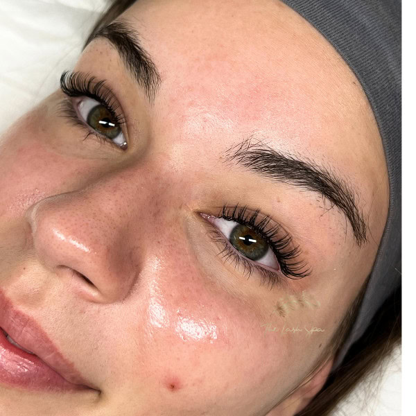 Light lashes Gold Coast light-lashes-gold-coast