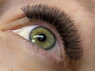 super volume lashes