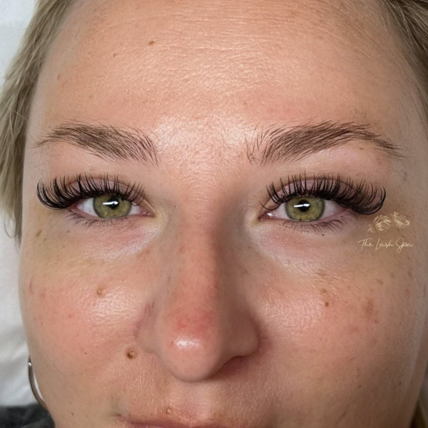 russian volume lashes Gold Coast russian-volume-lashes-gold-coast