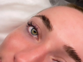 Lash lift hope island