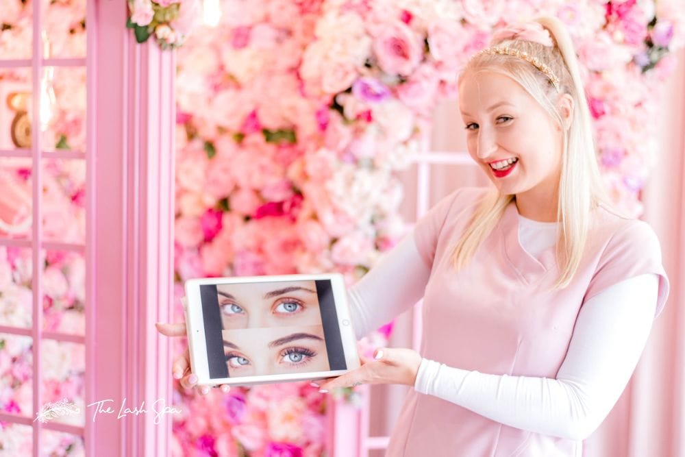 Creating a Natural Look with Eyelash Extensions